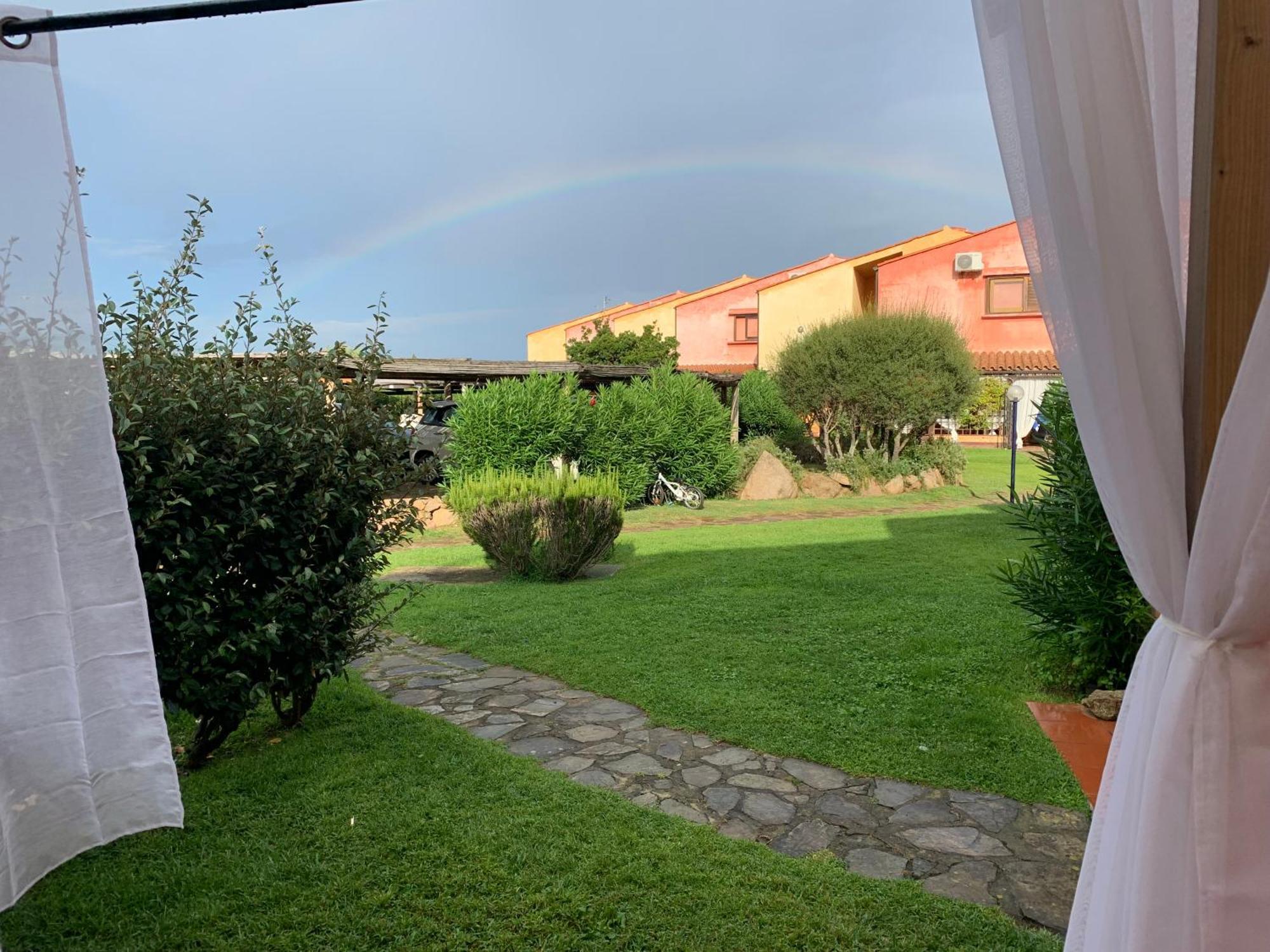 Casa Smeralda: Con Giardino E Vicino Al Mare Punta Molara Kültér fotó